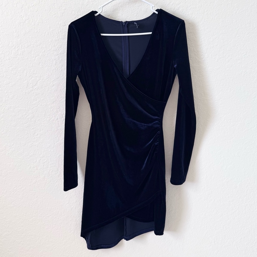 Gianni Bini Midnight Blue Velvet Dress